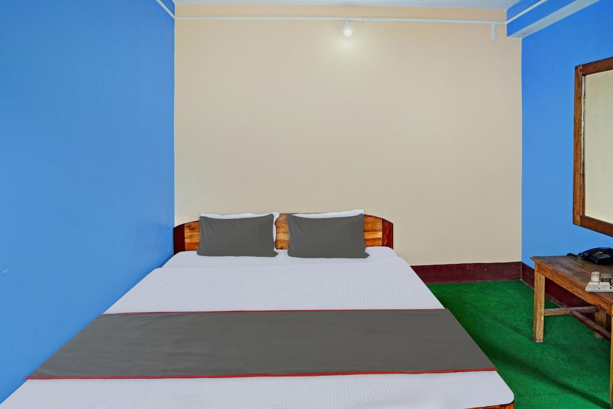 Capital O Basera Resort Padamchen Ngoại thất bức ảnh