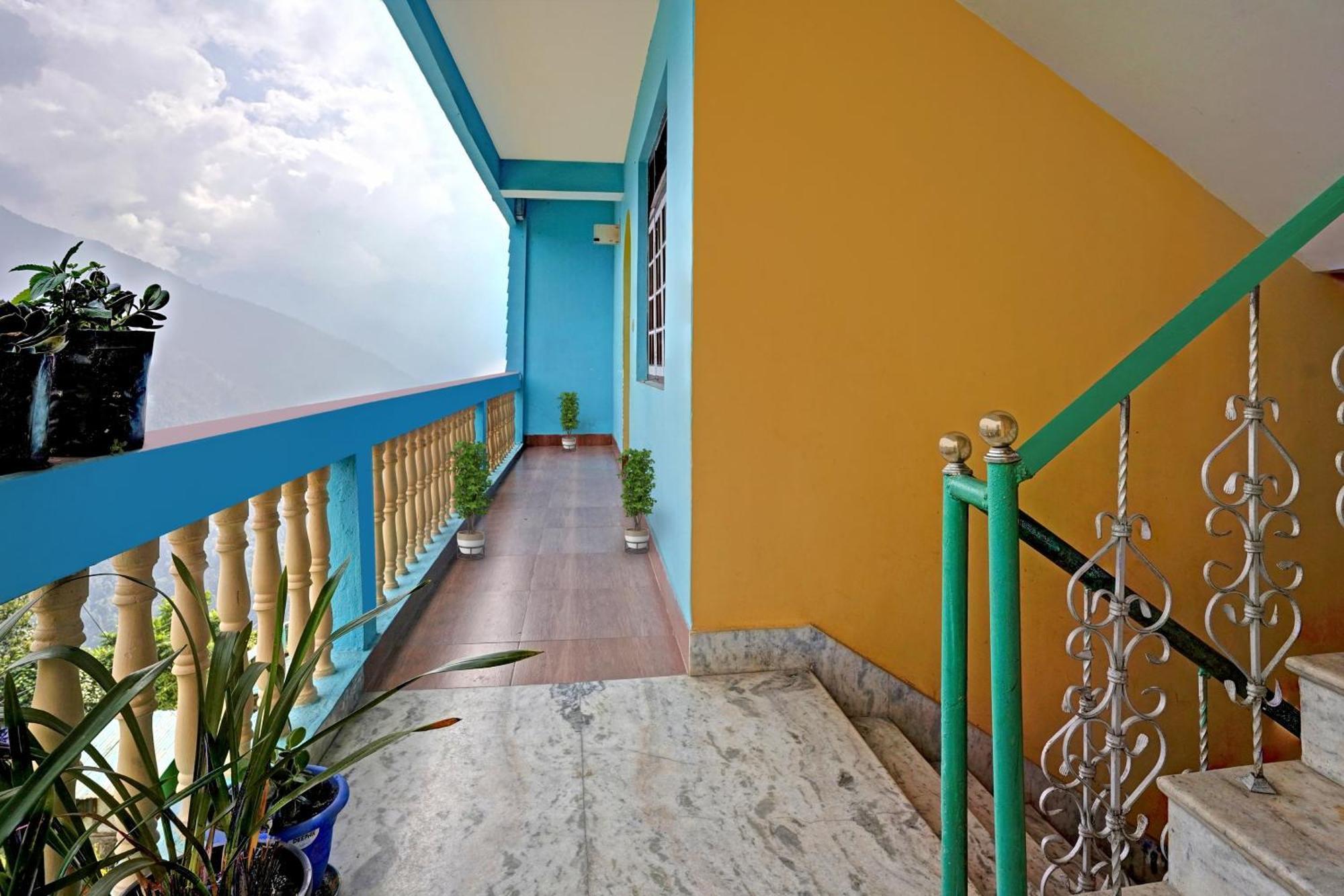 Capital O Basera Resort Padamchen Ngoại thất bức ảnh